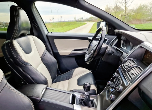 Volvo XC 60 cena 62900 przebieg: 246790, rok produkcji 2013 z Poręba małe 352